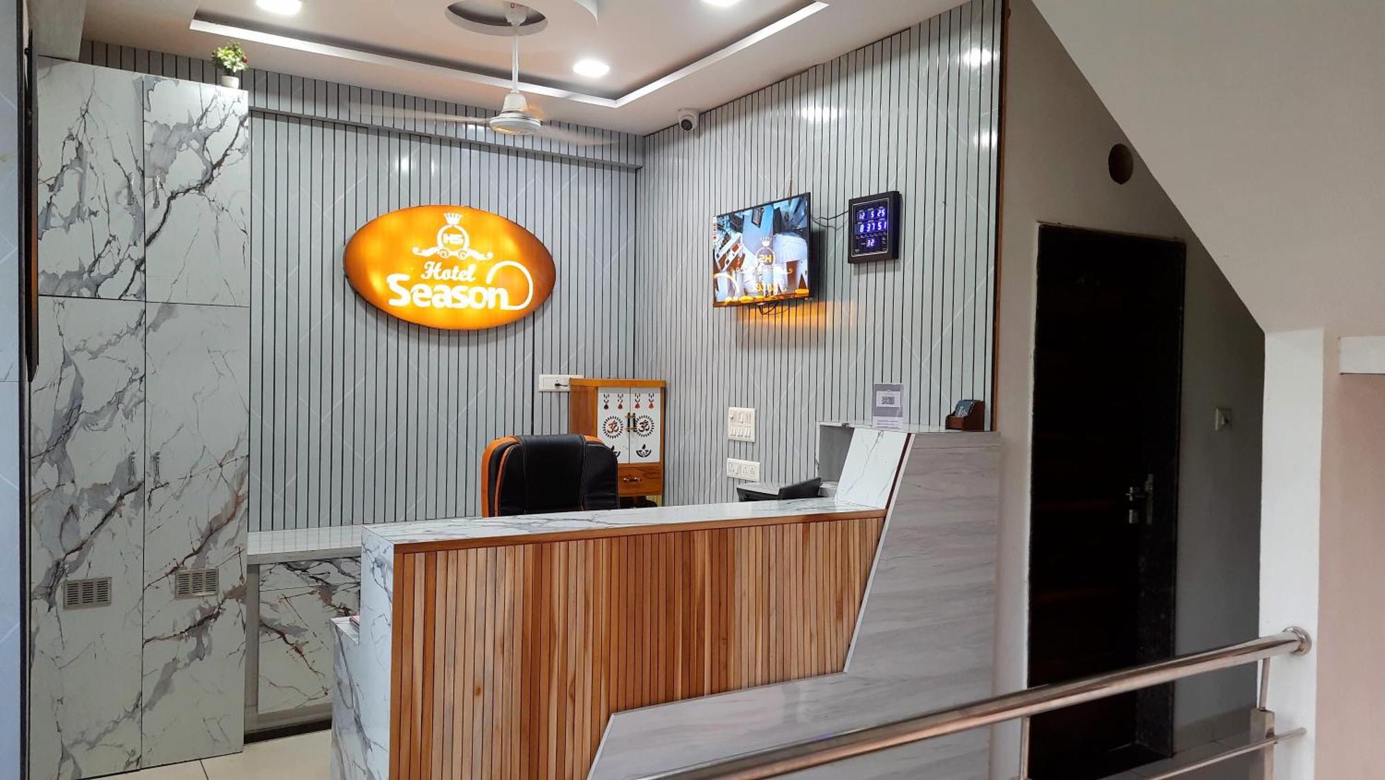 Hotel Season Ahmedabad Exterior foto